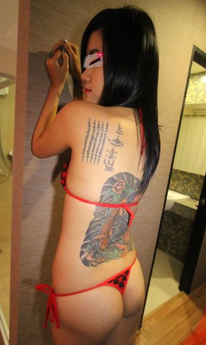 Asian Sex Diary invites you to browse their xxx photos with Gaya in ass slamming action