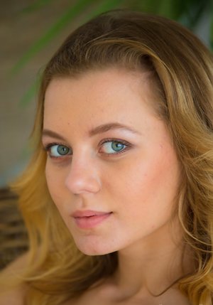 Stunning 18 invites you to browse their free photos with Agnes exhibit nice shape