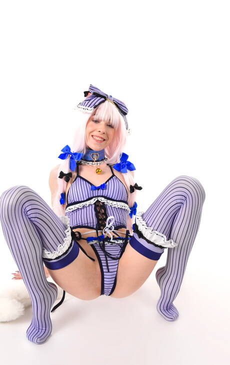 iStripper are excited to present you with a picture gallery showcasing Nata Ocean in sex with dildo scene