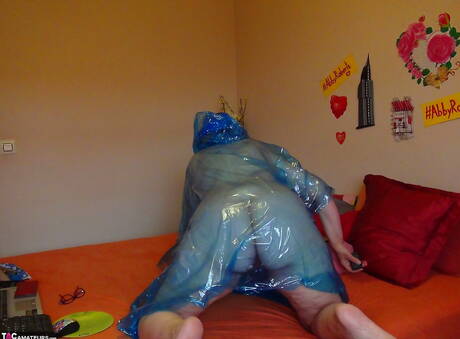 TAC Amateurs are excited to present you with a xxx picture gallery showcasing Abby Roberts in toying her snatch